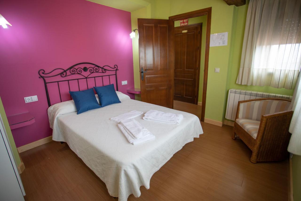 Alojamiento Turistico "El Torreon" Guest House Fresneda de la Sierra Exterior photo