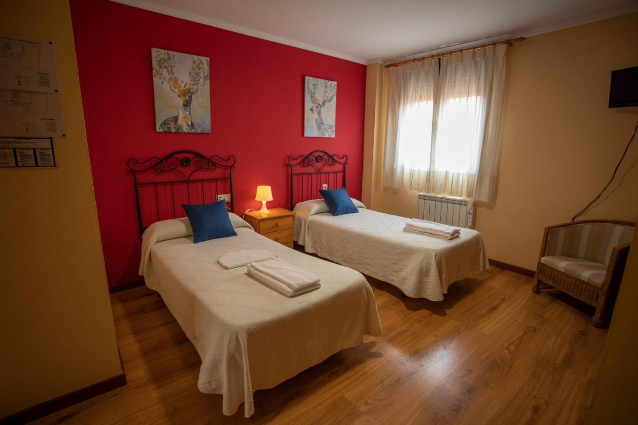 Alojamiento Turistico "El Torreon" Guest House Fresneda de la Sierra Exterior photo